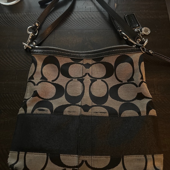 Coach Signature Stripe Bucket Bag Black - Picture 1 of 2